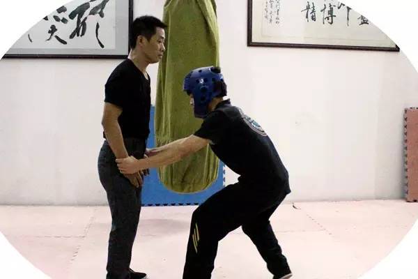 教你如何防身自衛