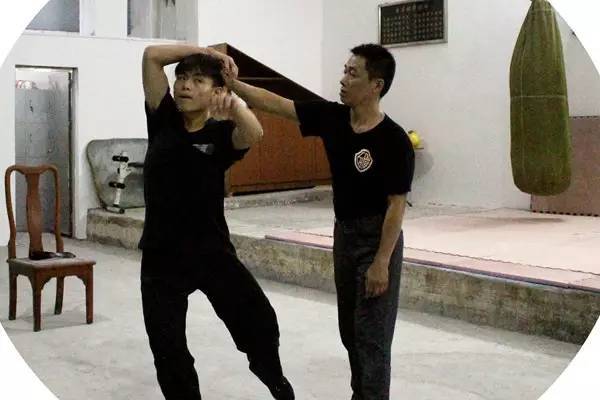 教你如何防身自衛