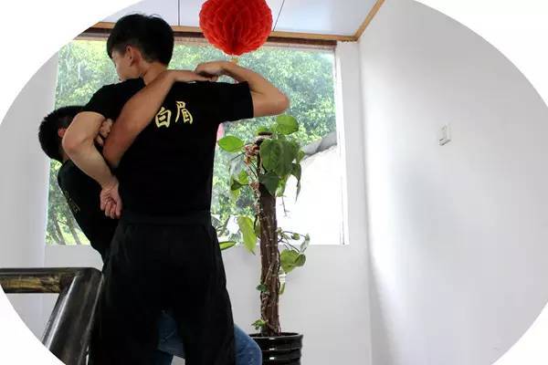 教你如何防身自衛